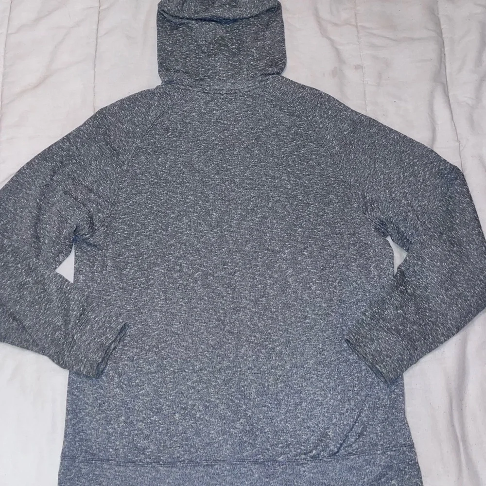 Nike dri fit sweater